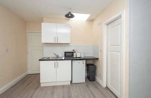 London Borough of Bromley Apartment | *New* Studio Chelsfield Zone 6