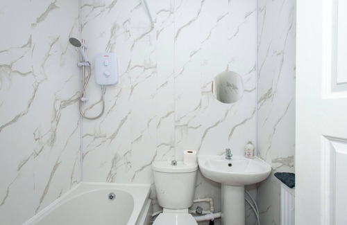 London Borough of Bromley Apartment | *New* Studio Chelsfield Zone 6