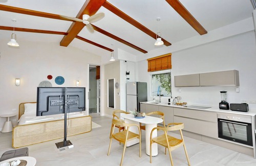 Ko Pha-ngan Villa | New Stunning Studio Watching Haad Yao Bay Sunset