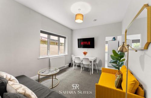 Southsea House | New! Stylish 4BR Portsmouth Home - Sleeps 8 - Contractors & Family stays