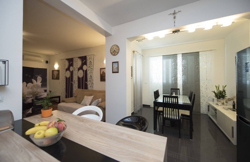 Solin House | *NEW*Summer villa with private pool in Solin, 6 km from Split city center