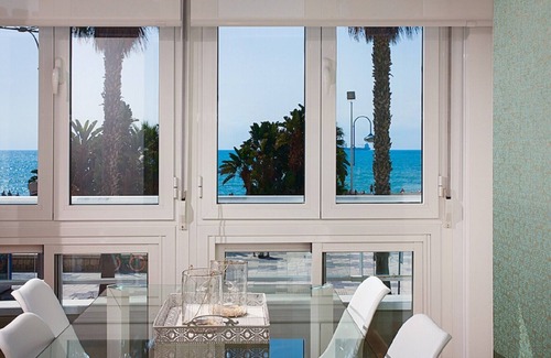 La Malagueta Apartment | New, Sunny, Stylish & Comfortable 3 Bedr-2 bathr With Fabulous Sea Views Malaga