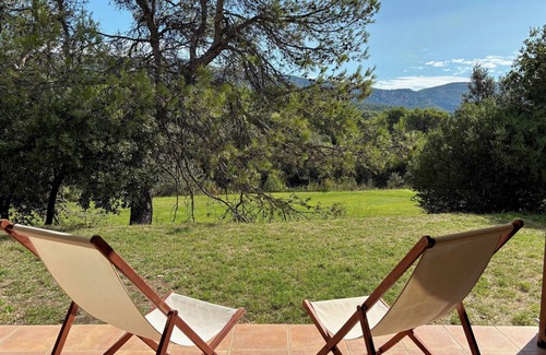 Saumane-de-Vaucluse Condo | (New) Superb apartment in Golf