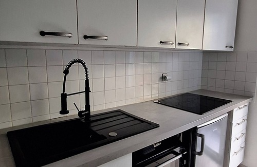 Mougins Apartment | NEW T2 modern - Sophia Antipolis 5 min - Antibes 10 - Office & Wi-Fi fiber