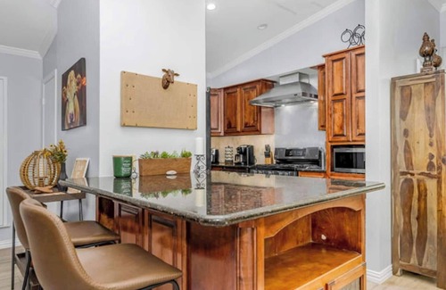 Northwest Dallas House | NEW! Texas Boudoir Estate Spa Home, a luxurious private getaway with indoor pool, sauna, steam‑room, hot tub, Jacuzzi, two king primary suites + loft queen ensuite, lush garden & pond, all in a quiet, upscale Dallas neighborhood.