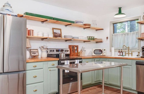 Dadeville House | NEW TO VRBO 3 MIN TO LAKE MARTIN ON AUBURN SIDE STILLWATERS GATED GOLF MARINA