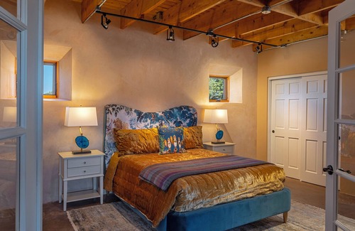 Historic Eastside House | NEW TO VRBO! Casita Solaz - Luxury and World Class Views in Sunlit Hills!