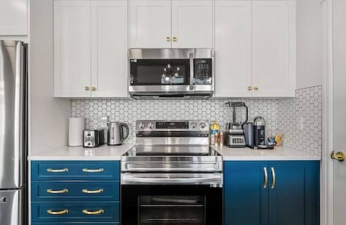 Southeast Calgary House | New Townhouse mins to South Health Campus & YMCA