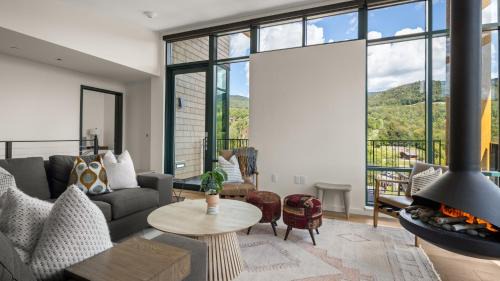 Stowe Area Apartment | New Treehouse Spruce Peak BIG Mountain Views 4 Bd Sleeps 12 By Stowe Mountain Rentals