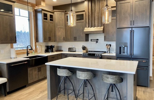 Whitefish House | New! Upscale Condo with rooftop patio, grill, mountain views