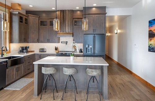 Whitefish House | New! Upscale Condo with rooftop patio, grill, mountain views