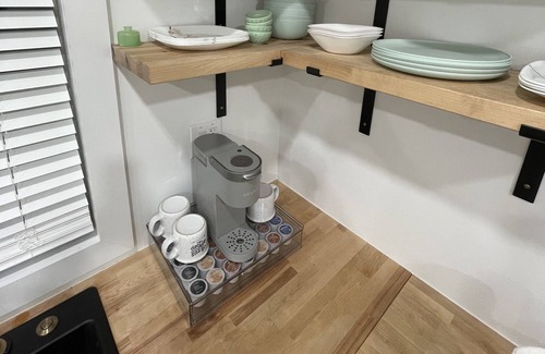 Maynardville House | NEW! Valley Bluff Tiny House, Wooded Privacy, Ample Parking