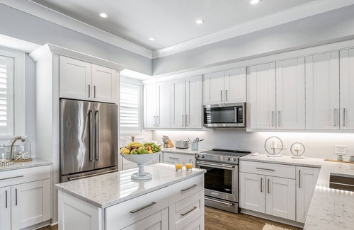 Clearwater Beach House | NEW- Waterfront Townhome w/Pool/SlipBoat - GREAT LOCATION !