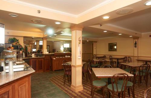 Barre Hotel | New World Inn