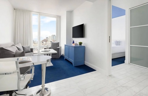 SoHo Hotel | New York Botanical Garden Tour! 4 Pet-friendly Suites!
