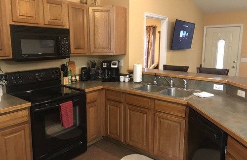 Branford House | Newer built Three/two home - Open floor plane Outside gas barbecue and fire pit