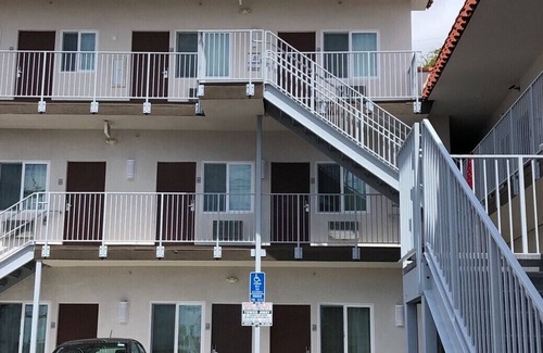 Mission Hills Apartment | Newer private apart-hotel suite in Old Town