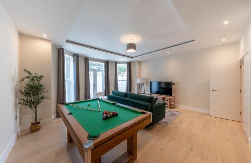 Surbiton Hill Apartment | Newlands Punks by Artsy