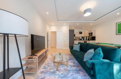 Surbiton Hill Apartment | Newlands Punks by Artsy