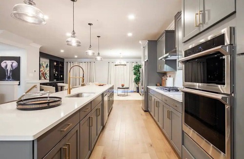 Upper Marlboro House | Newly and lavishly furnished 3-bedroom townhome in Bowie to enjoy your stay