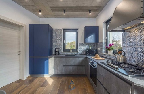 Vrznaveri Villa | Newly-built modern Villa for 6 with pool near beautiful City of Poreč