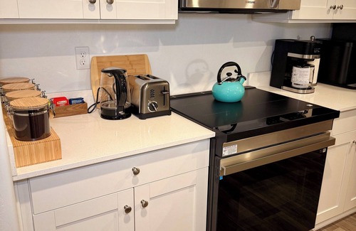 Pumpkin Center House | Newly built, stylish 3BR/2BA home in a quiet Bakersfield neighborhood.