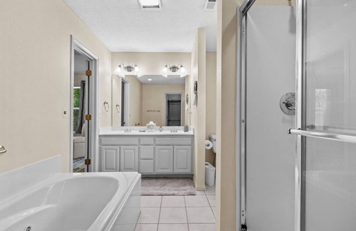 Johnson House | Newly decorated super clean spacious home next to the new Johnson square