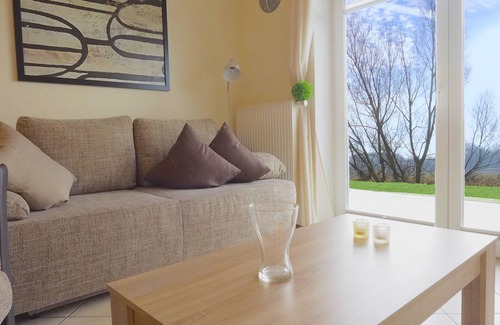 Redewisch Apartment | Newly furnished apartment with a large terrace
