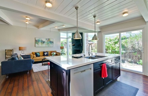Duveneck - St. Francis House | Newly listed upscale 4BR/3.5BA house near Stanford with AC