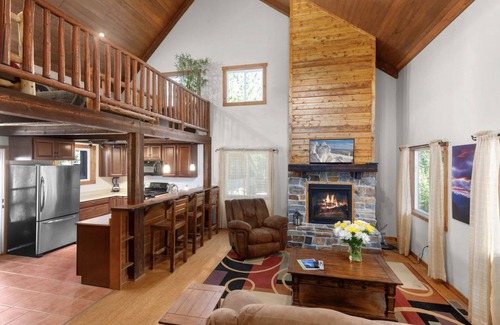 East Glacier Park Cabin | Newly listed/Private cabin sleeps 10, Overlooks Glacier w/top rated Steakhouse