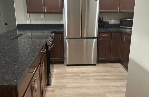 Lake Havasu City Condo | Newly Remodeled - Waterfront 2x2 Condo - Walk to Bridge/Beach/Bars/Restaurants