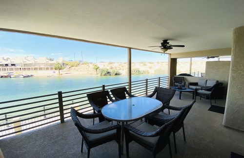 Lake Havasu City Condo | Newly Remodeled - Waterfront 2x2 Condo - Walk to Bridge/Beach/Bars/Restaurants