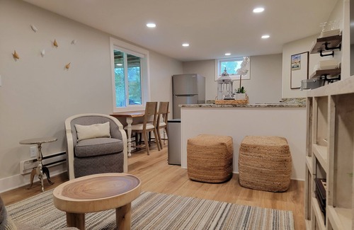 Longville Apartment | Newly Remodeled 1 Bedroom on River