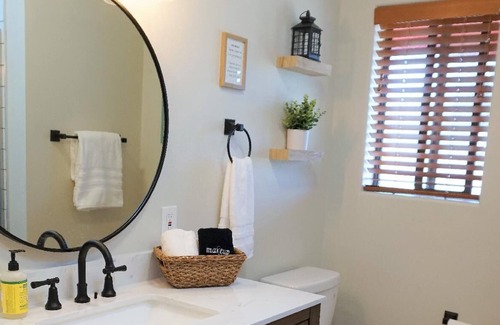 Cornville Apartment | Newly Remodeled 1BR Casita close to wineries in the Verde Valley with pond and lots of room to roam!