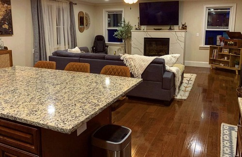 Tiverton Apartment | Newly remodeled apartment