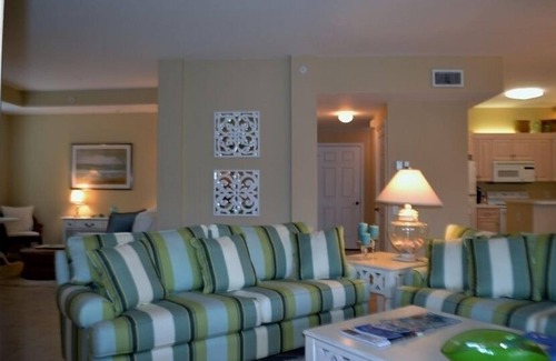 Pelican Bay Condo | Newly Remodeled Contemporary Condo in Exclusive Pelican Bay/30-day minimum stay