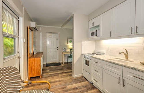 Sanibel Cottage | Newly remodeled Parakeet cottage! Walking distance to beach, restaurants, shops!