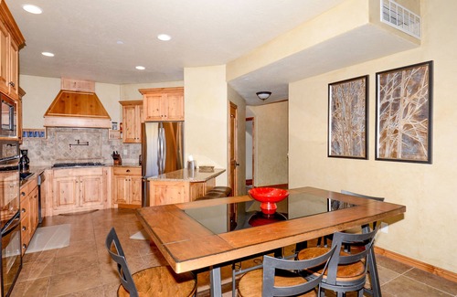 Wolf Creek House | Newly Remodeled Skiing & Golf Twnhome with Private Hot Tub and Game Room