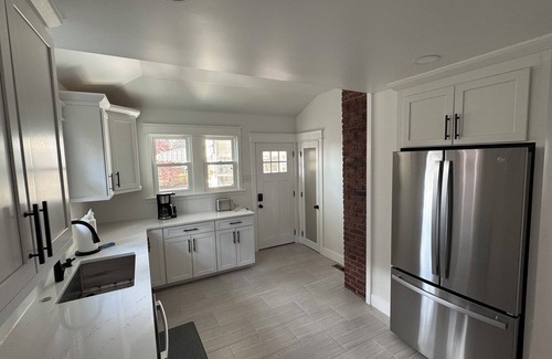 Phoenixville House | Newly remodeled Spacious 4-BM house in Phoenixville with OS parking/central, AC