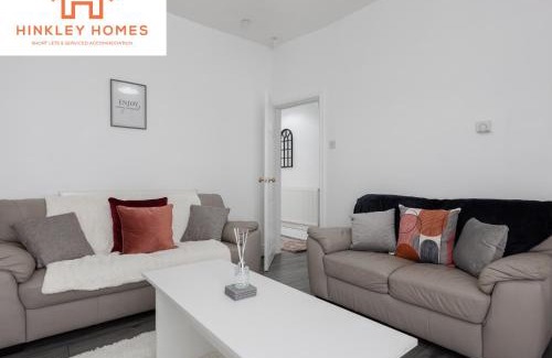 Bootle House | Newly renovated 4bed - Free parking - City Links By Hinkley Homes Short Lets & Serviced Accommodation