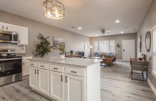 Smoketown Jackson House | Newly renovated 4BR CozySuites