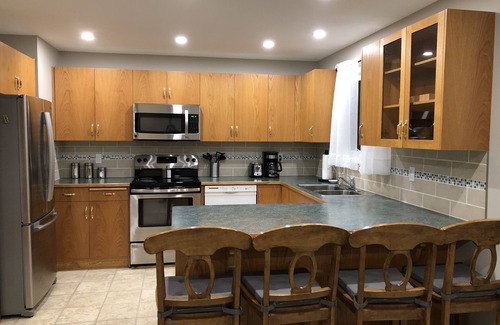 Mountain View House | Newly renovated 5 bedroom 2 bath house on Payne Lake road 15 mins from Waterton