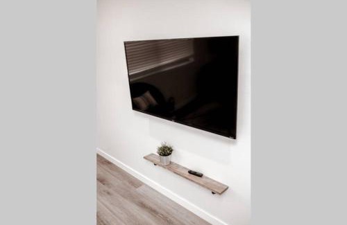University District Apartment | Newly Renovated(6A) OSU/ExpoCenter Near EVERYTHING!