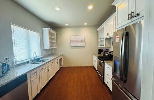 Government Hill House | Newly Renovated-Beautiful FT Sam-Pearl-DTSA 2BD