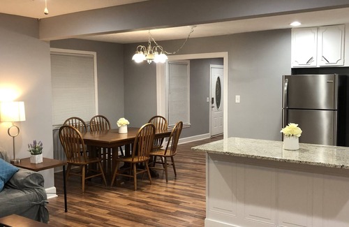 Glencliff House | Newly renovated charming house in south Nashville, Tennessee, USA