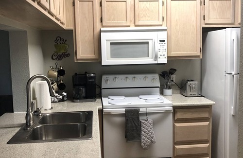 Foothills Condo | Newly Renovated Condo: Foothills View & Resort Amenities