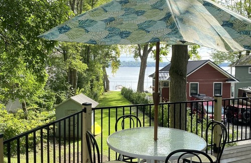Auburn Cottage | Newly Renovated Lake Cottage - available for the very first season!