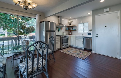Pinehurst Condo | Newly Renovated Lakeview Condo Complex First Floor Oasis!