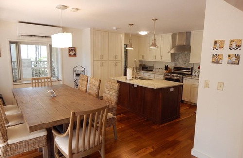 Hawaii Kai House | Newly Renovated Marina-Water Front Luxury Home