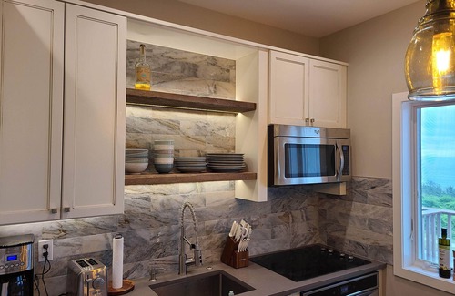 Montauk Condo | Newly Renovated Montauk Oceanfront Condo- steps to Beach, Fishing, Golf, & Town!